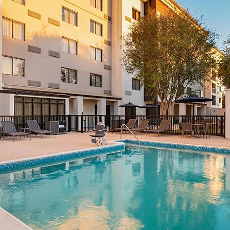 Courtyard Laredo Hotel Exterior photo