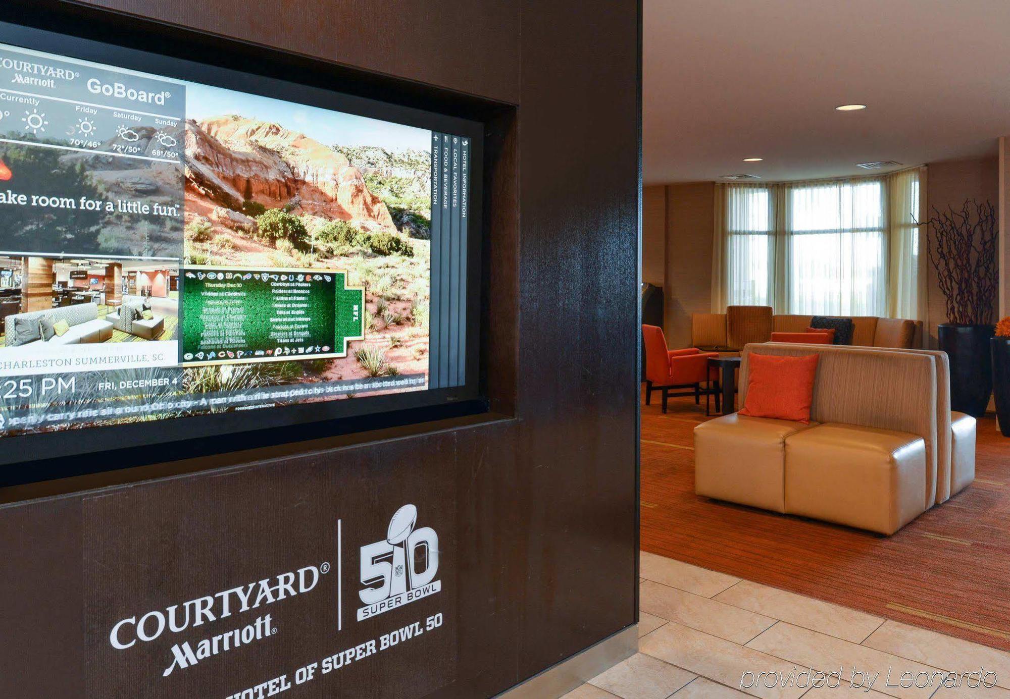 Courtyard Laredo Hotel Exterior photo